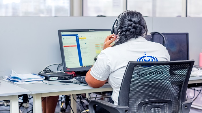 photo d'une collaboratrice de Serenity - télésecrétariat médical - Serenity