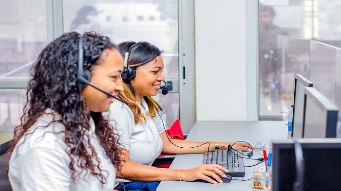 deux télésecrétaires de Serenity - rôle du télésecrétariat - Serenity