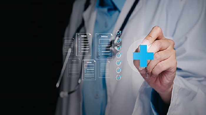 approbation par un médecin de documents de politique numériques avec des icônes de validation - le télésecrétariat médical - Serenity